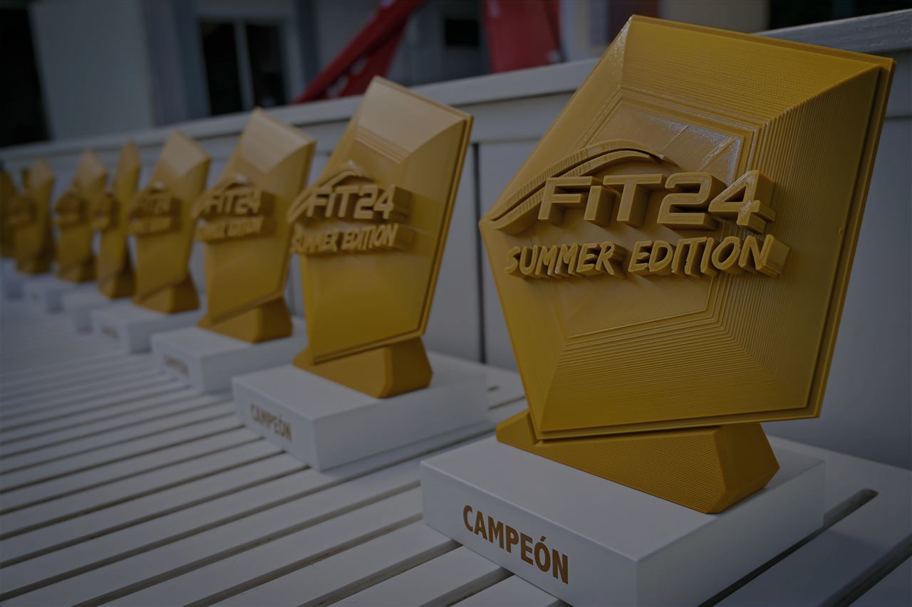Trofeos de campeón antes de la entrega